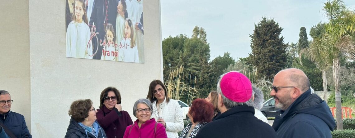 Alcuni scatti di questa mattina dell’accoglienza di S.E. Mons. Michele nella Parrocchia San Giovanni Paolo II - Merine