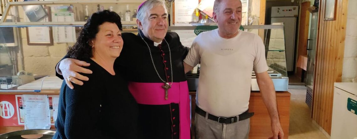 Il pomeriggio di S.E. Mons. Michele nella comunità di S. Maria ad Nives - Strudà